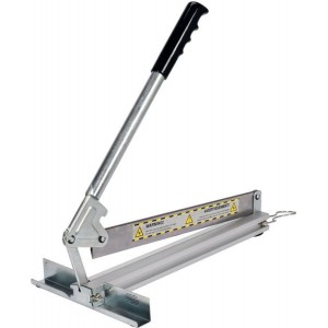 Різак до підлогових ламінатів і обліцов. плит з ПВХ, пластмас YATO з розмірами 300х 36 мм [12]